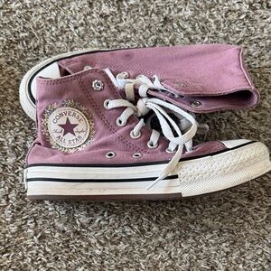 Converse High-Top Sneakers in Mauve
